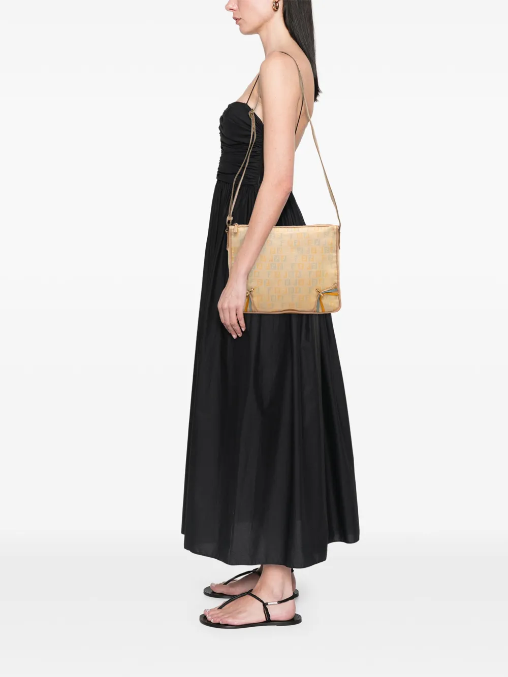 Fendi Pre-Owned 2000-2010 Zucchino Canvas F Charm crossbody bag | Pre-Owned | Image 2
