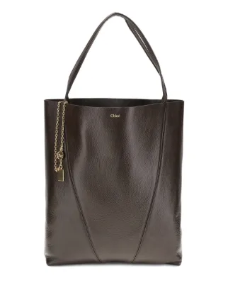 Chloé