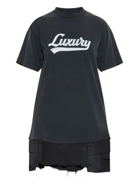 Balenciaga vestido a capas con logo bordado