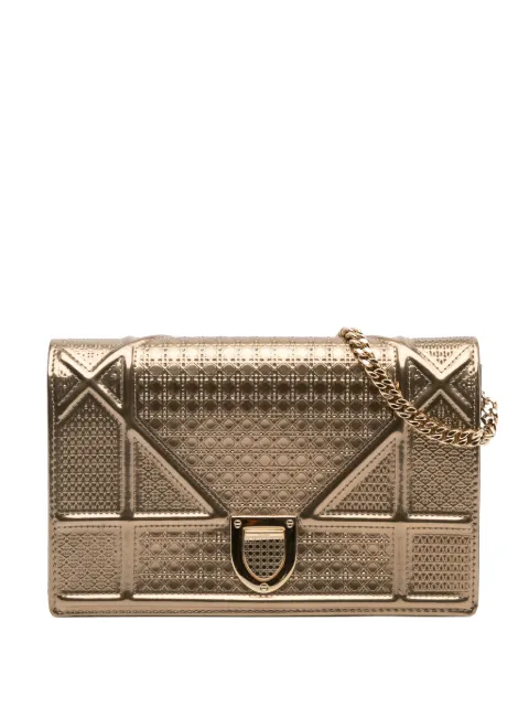 Christian Dior Pre-Owned شنطة كروس 'ميكروكاناج ديوراما' بلمعان ميتاليك ومحفظة بسلسلة 2017