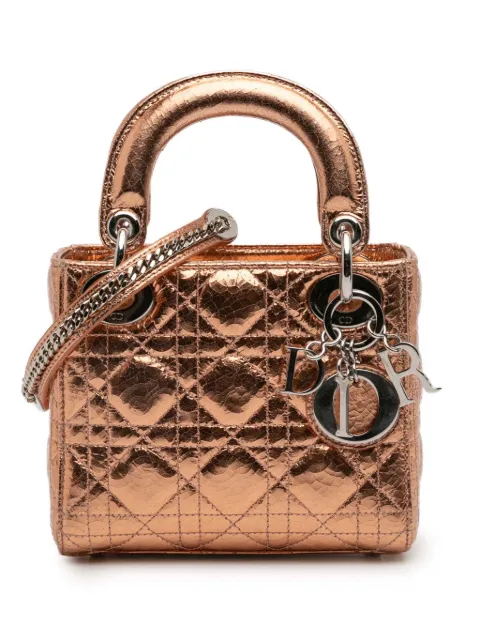 Christian Dior Pre-Owned شنطة 'ليدي ديور' صغيرة جلد ميتاليك بتصميم مجعد وبحمالة كتف وخياطة كاناج 2016