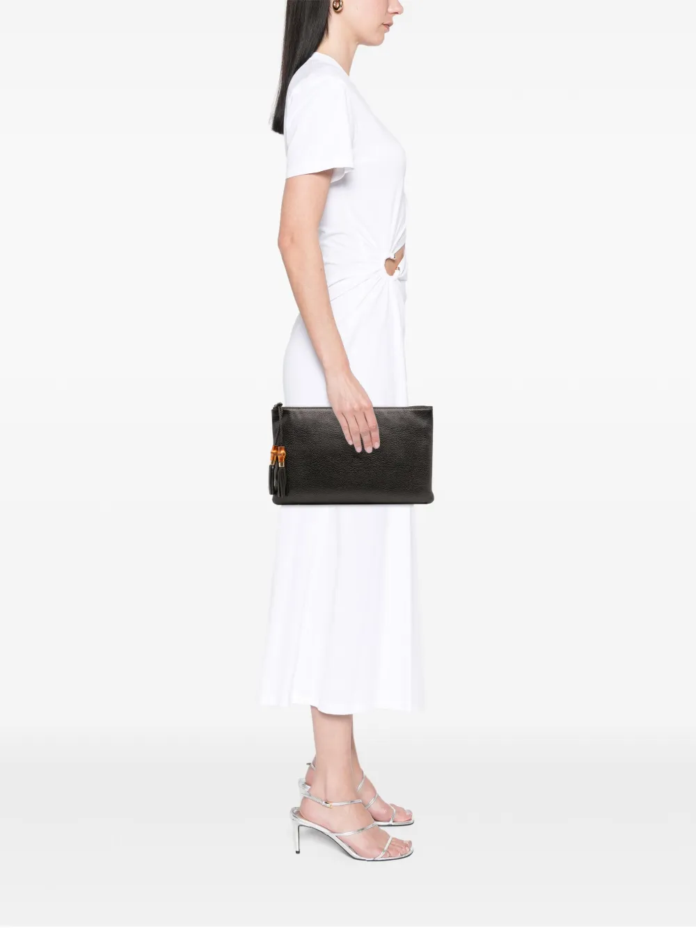 Gucci Pre-Owned 2016-2025 Calfskin Bamboo Tassel clutch bag | Pre-Owned | Image 2