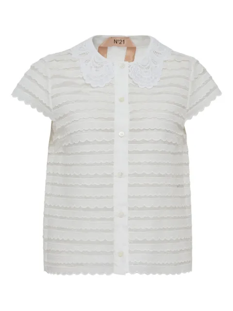 Nº21 scallop-lace collar top