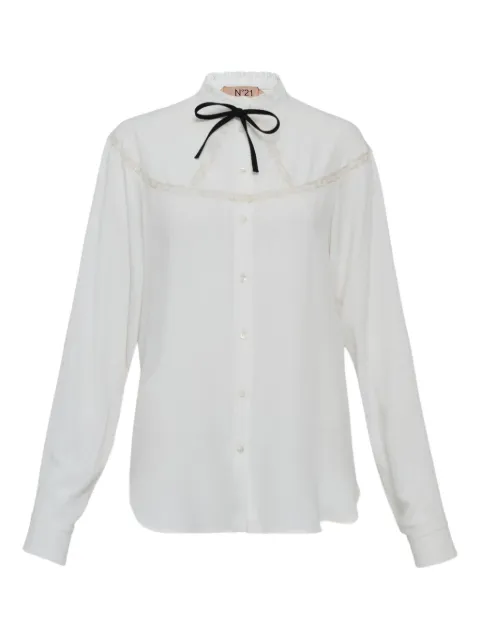 Nº21 blusa con ribete de encaje
