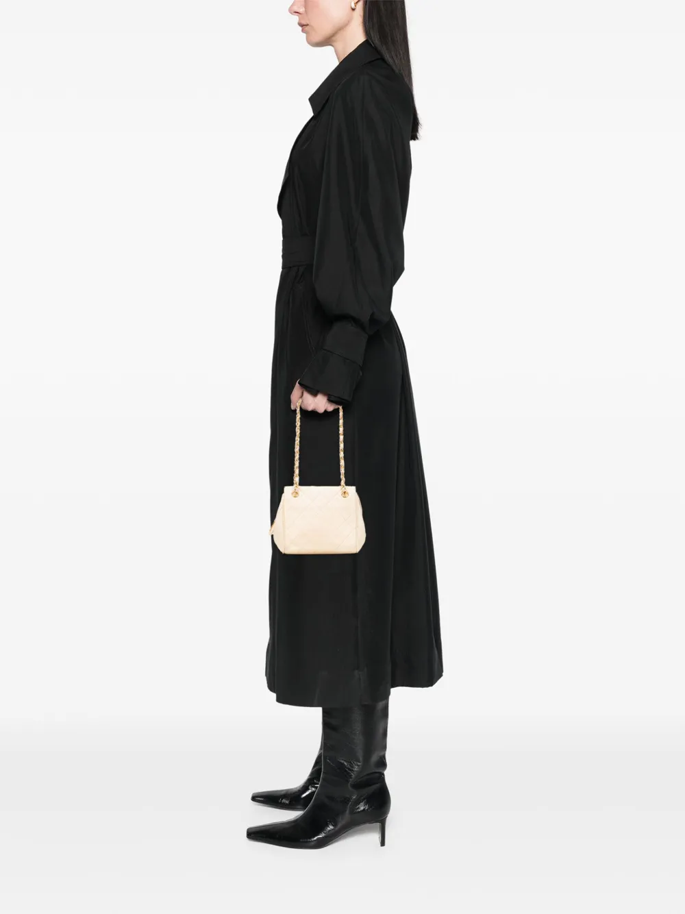 CHANEL Pre-Owned 1994-1996 Quilted Lambskin Chain shoulder bag | Pre-Owned | Image 2