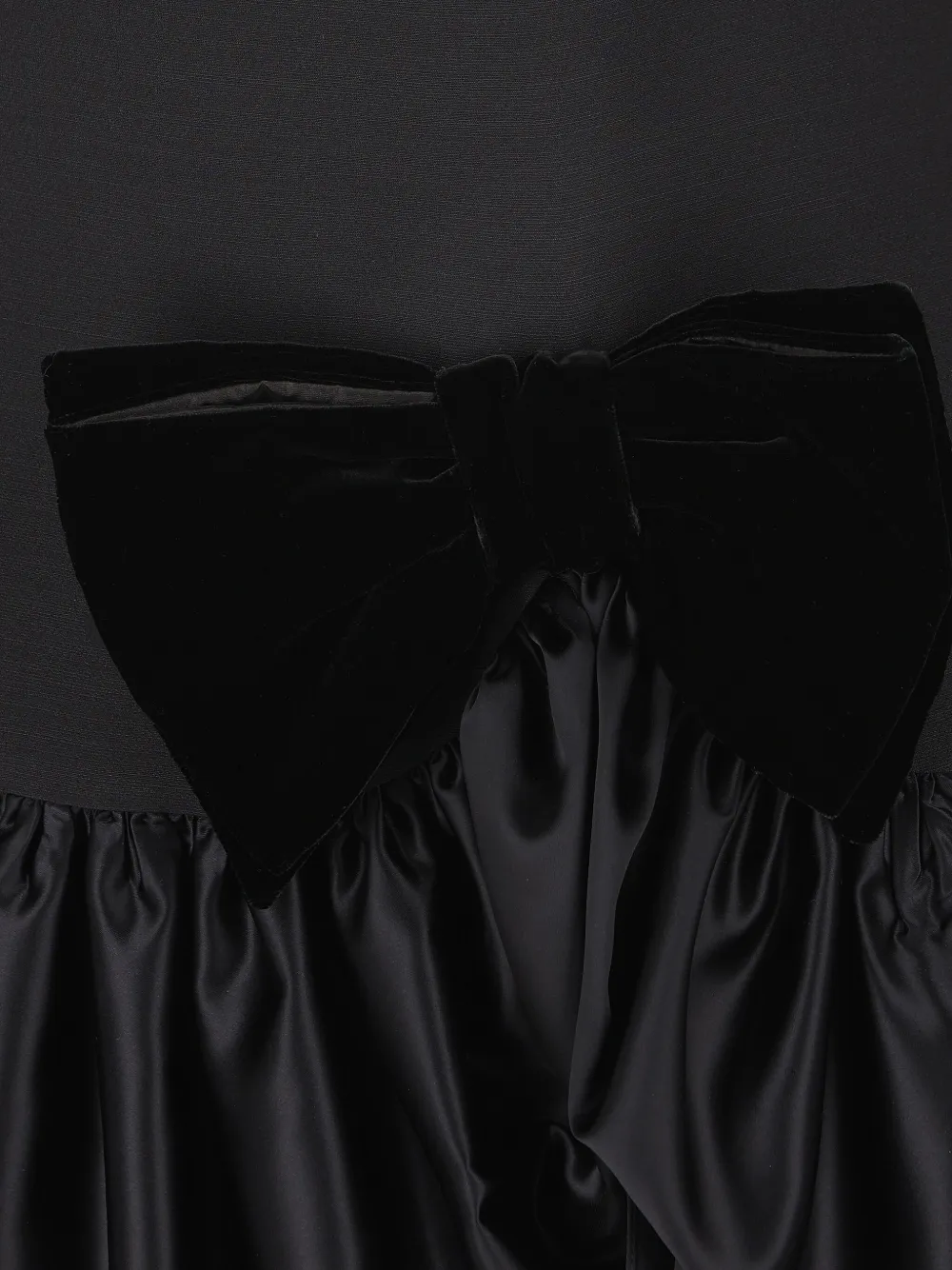 Valentino Velvet Bow Ruffle Short-sleeve Mini Dress In Black