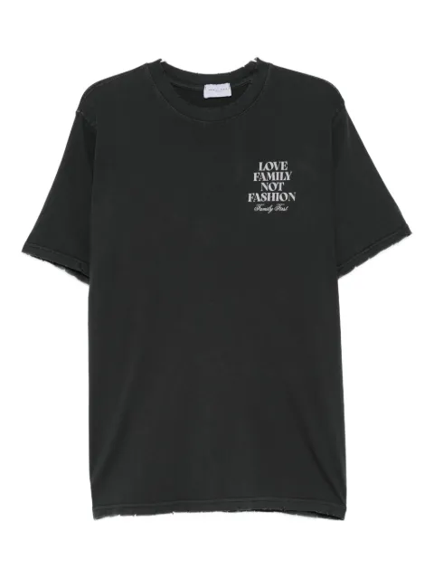 Family First slogan-print T-shirt