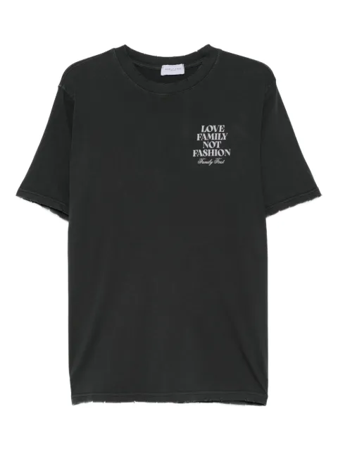 Family First slogan-print T-shirt