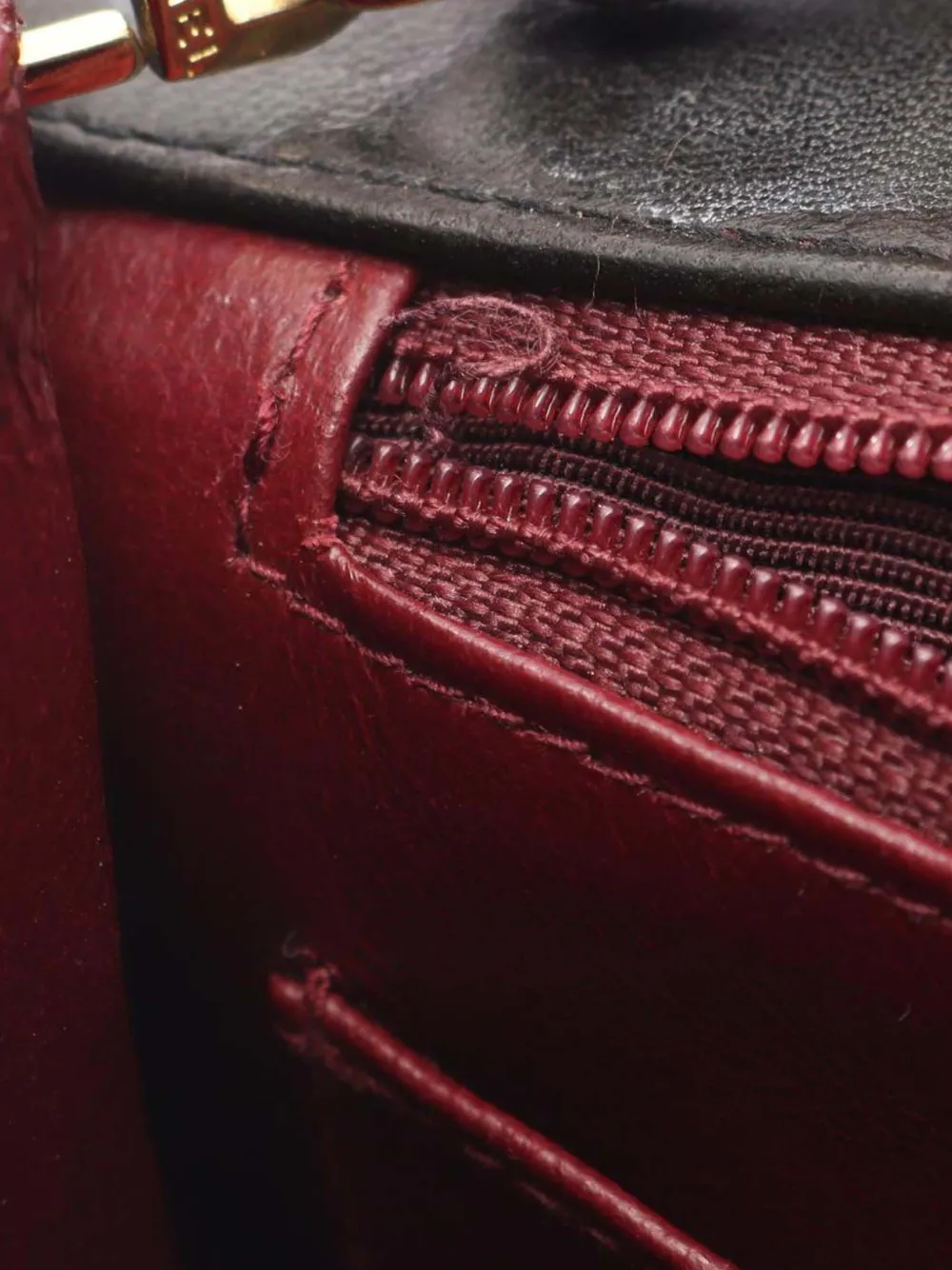 CHANEL Pre-Owned 1991-1994 Medium Lambskin Diana Flap crossbody bag | Pre-Owned | Image 2