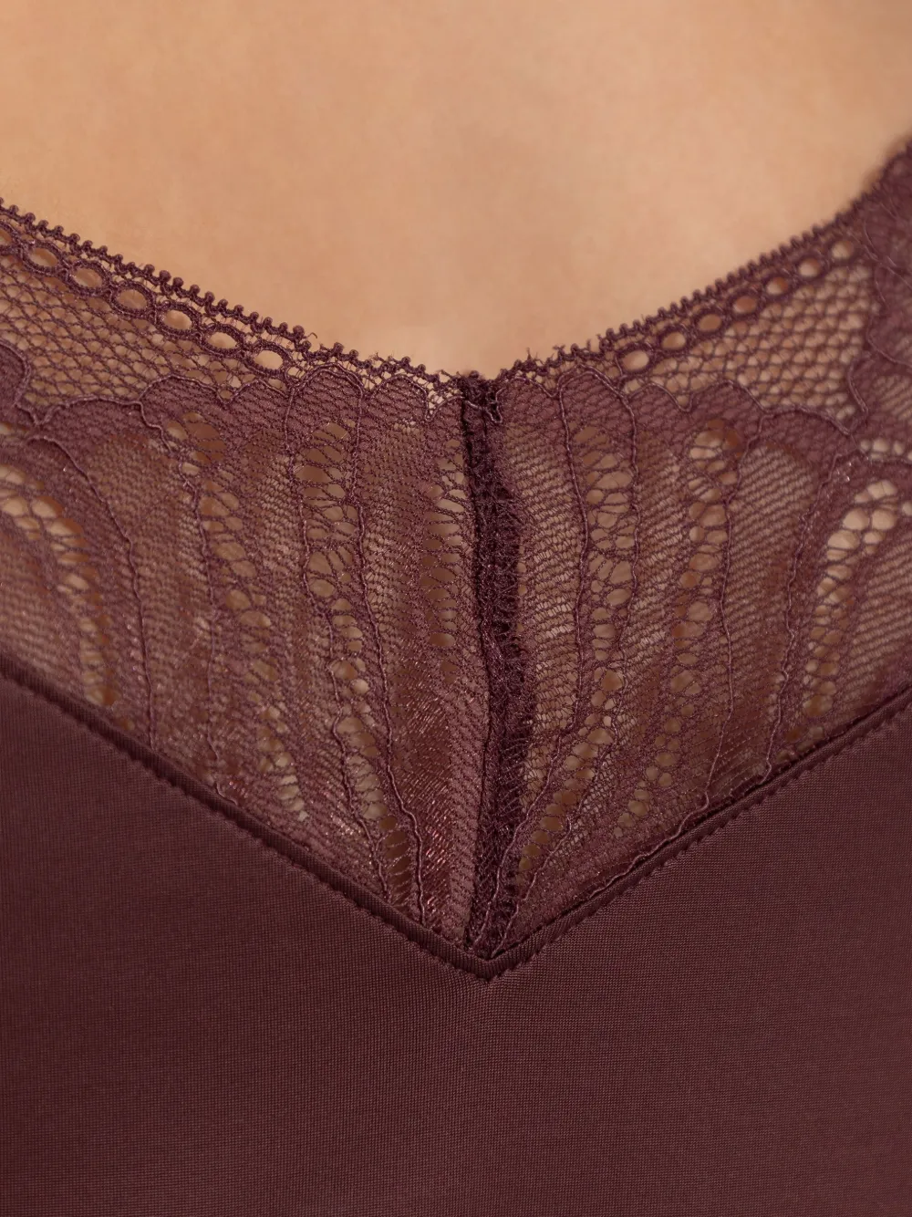 Hanro Lilith lace-trim camisole | Slips & Camisoles | Image 2