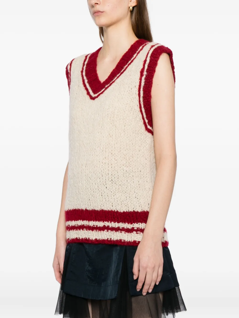 Cuddleup Contrasting V-neck Vest In Red