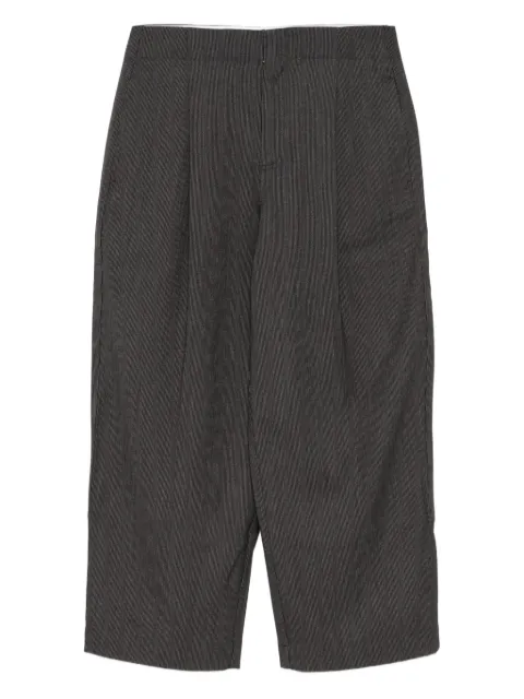YERSE pantalones cortos con pinzas