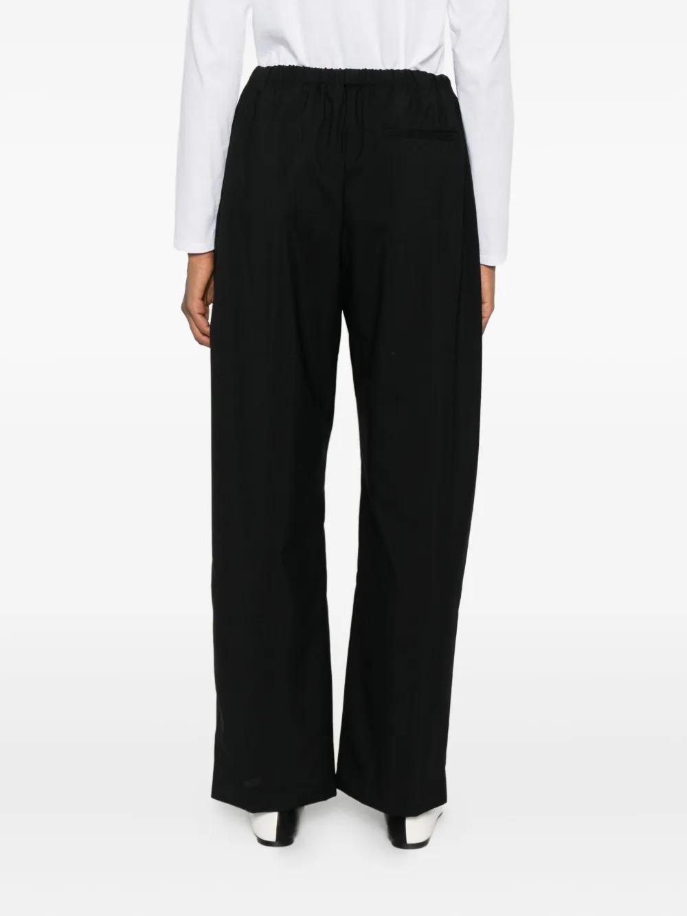 6397 Elasticated-waistband Trousers In Black