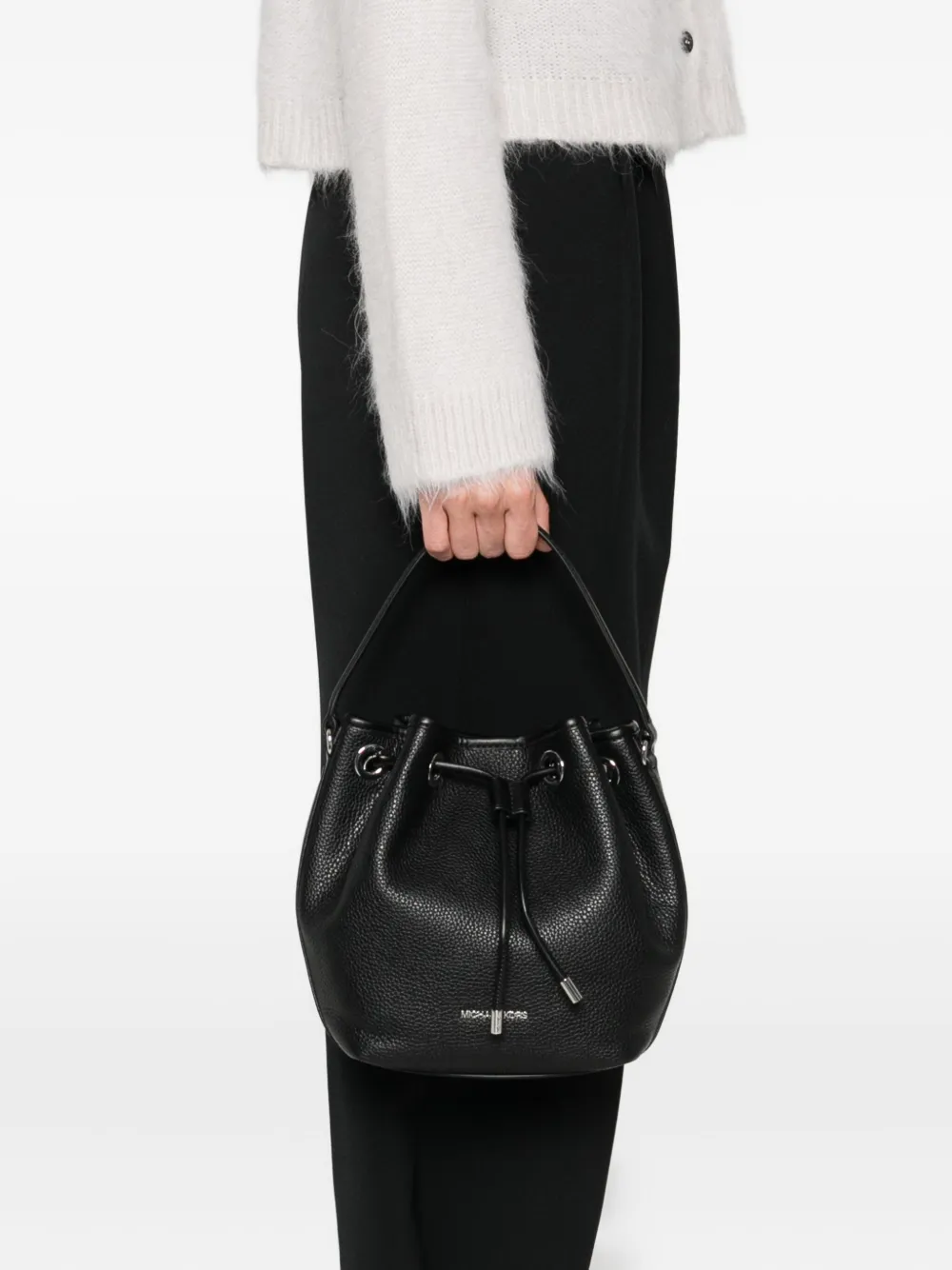 Michael Michael Kors medium Avery leather bucket bag | Image 2