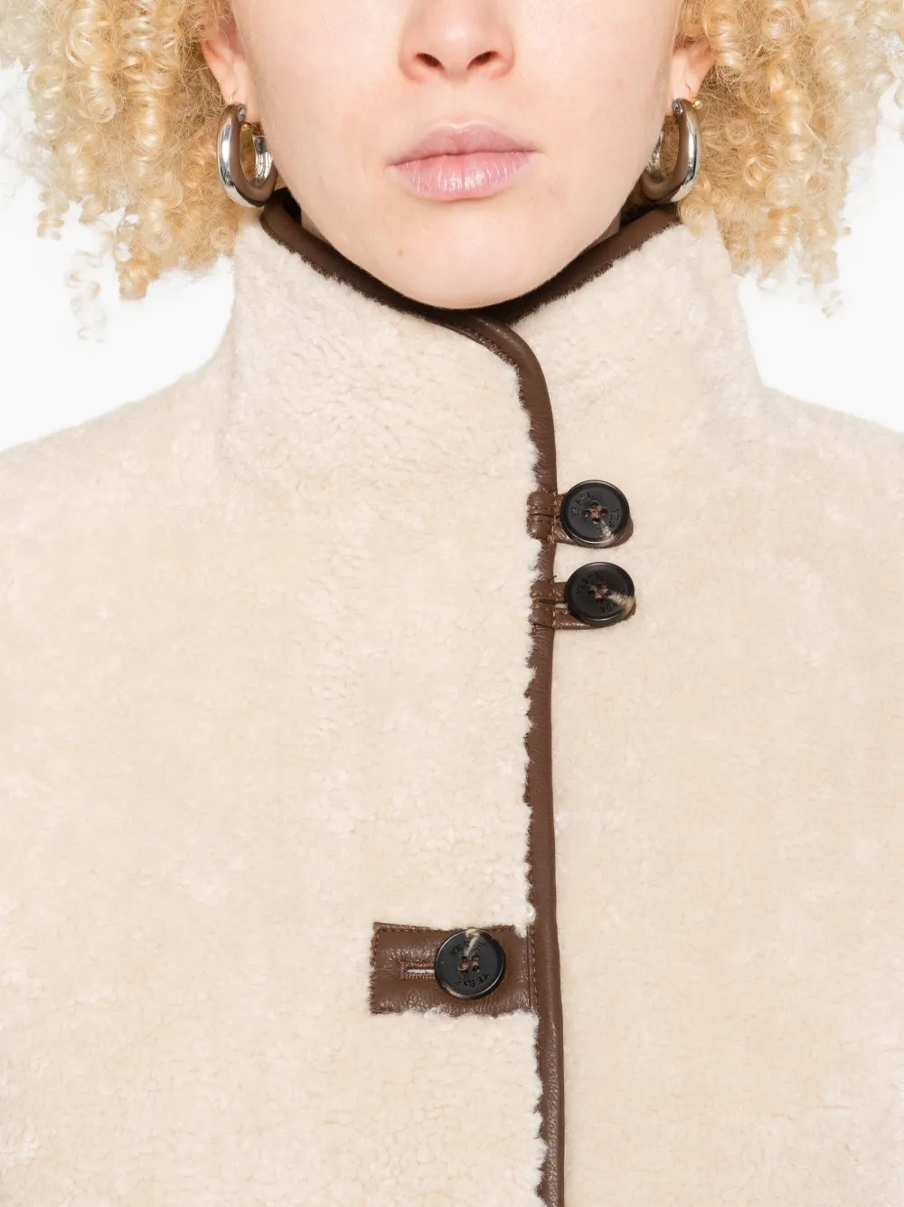 Yerse Button-fastening Shearling Coat In Neutral