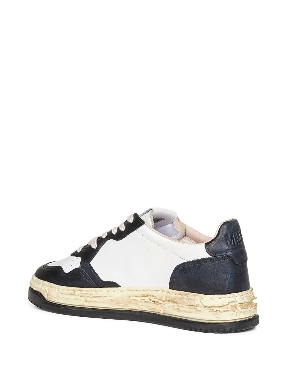 Autry Medalist low sneakers White
