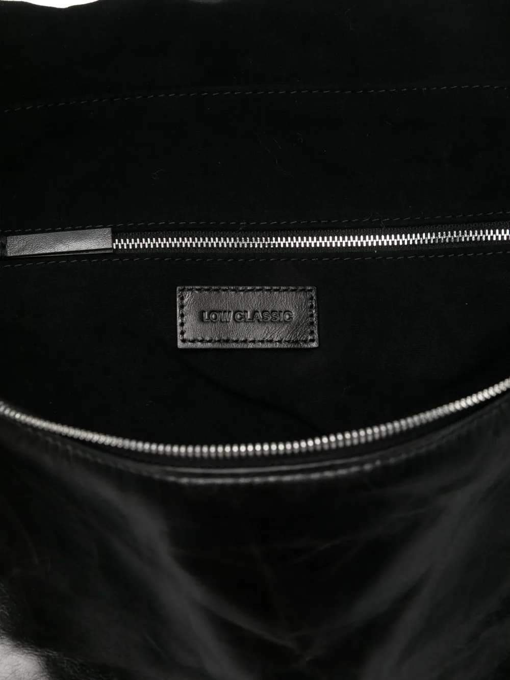 Low Classic Schoudertas met rits Zwart