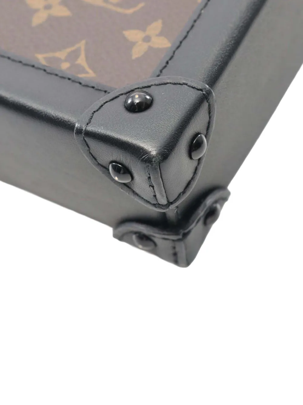 Louis Vuitton Pre-Owned 2019 Monogram Pochette Trunk Verticale crossbody bag | Pre-Owned | Image 2