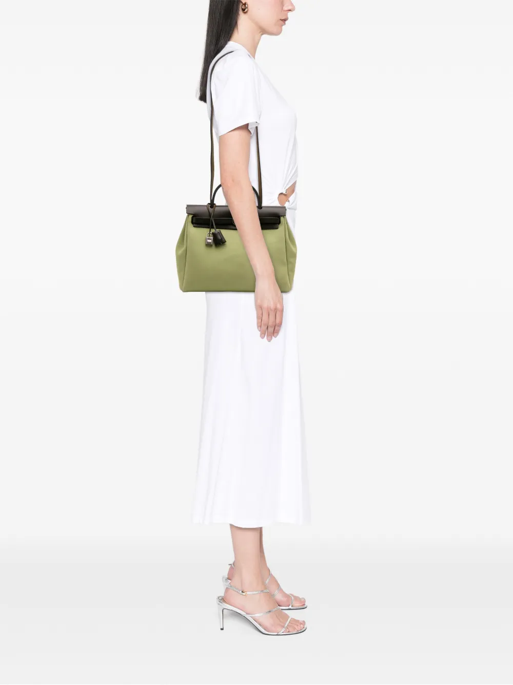 Hermès Pre-Owned 2019 Toile Herbag Zip 31 satchel | Pre-Owned | Image 2