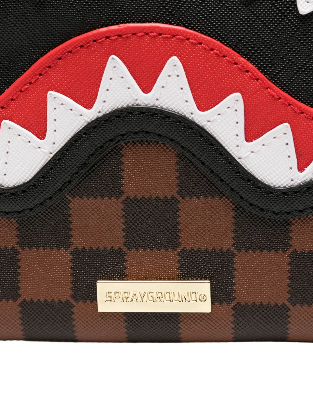 Sprayground Sawtooth Sharks clutch Bruin