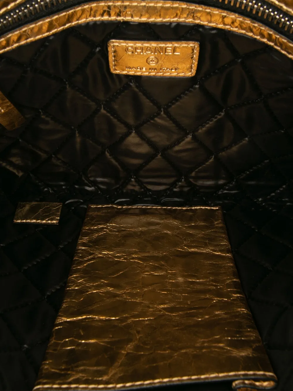 Pre-owned Chanel 2015-2016 Metallic Lambskin Je Ne Suis Pas En Solde Clutch Bag In Gold