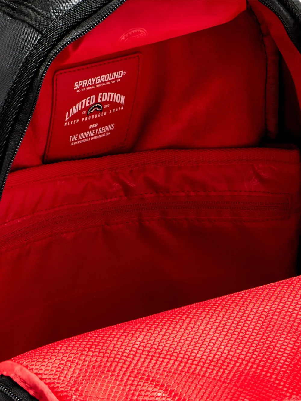 Sprayground Shark Central Town Lax rugzak Zwart