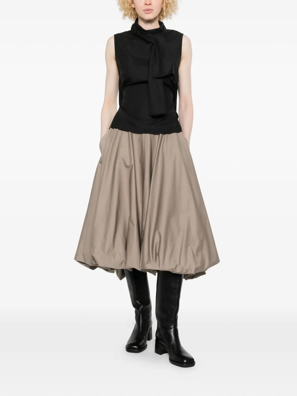 Virtuous blouse