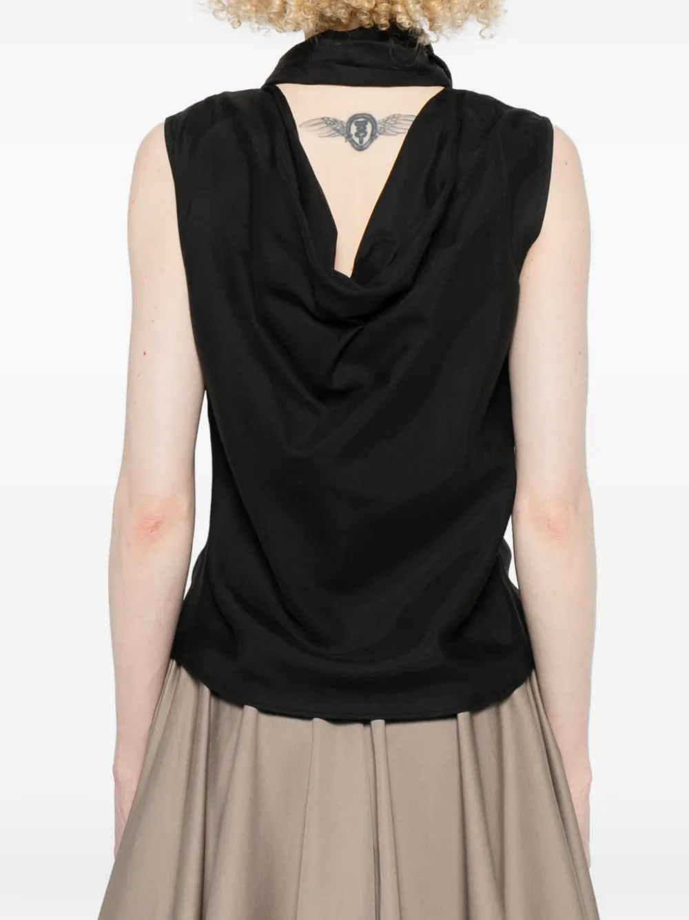 Virtuous blouse