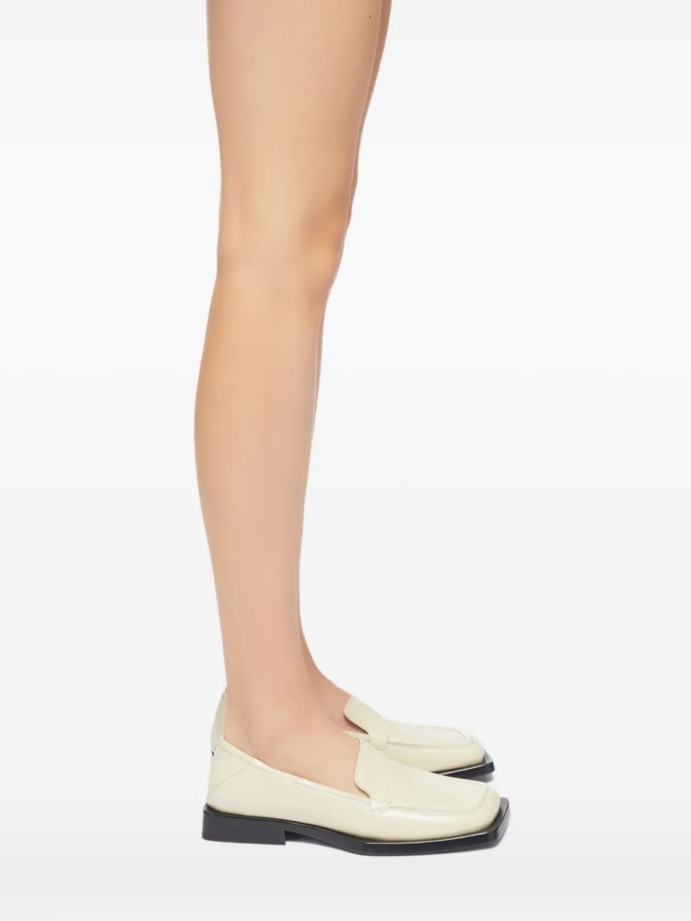 The Attico Loafers met vierkante neus Beige