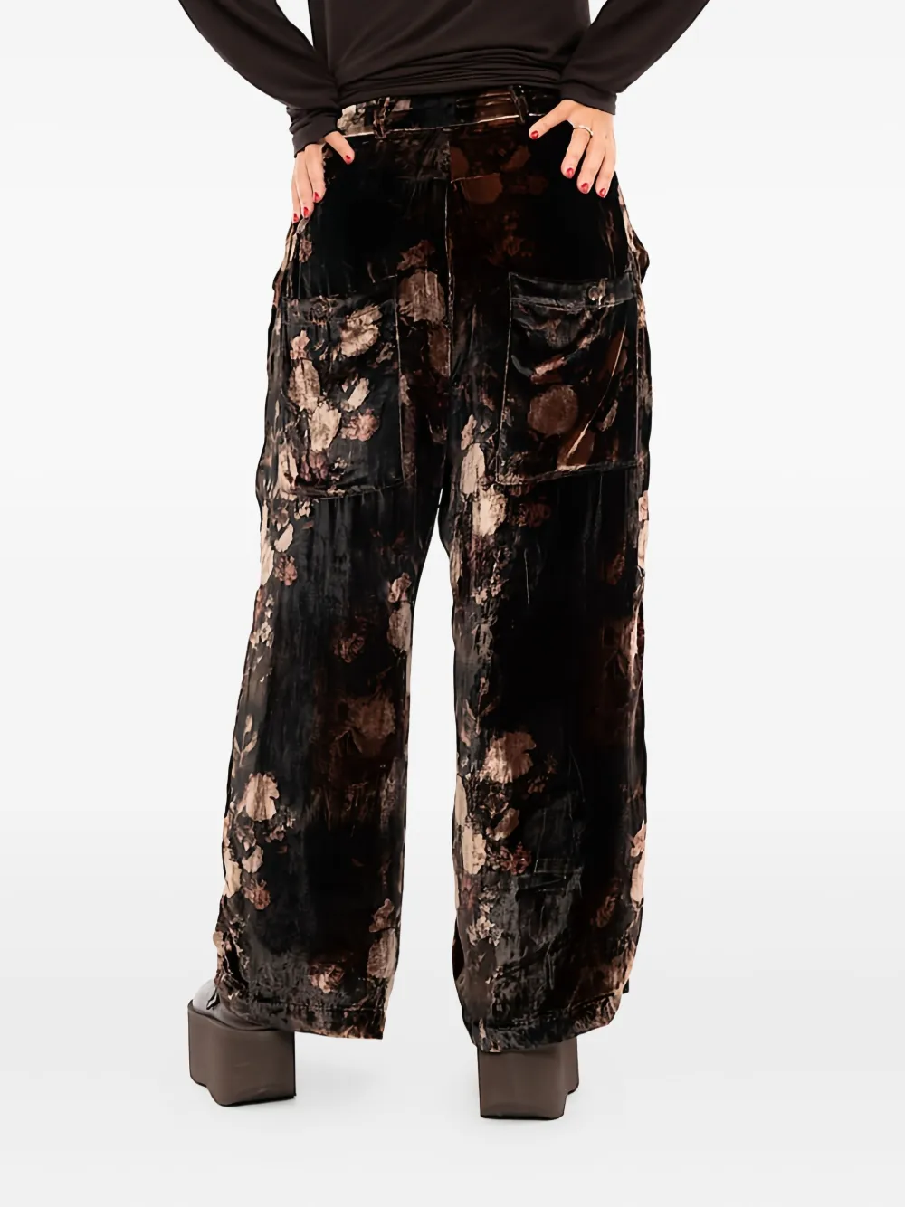 Aleksandr Manamïs Floral-pattern Velvet Trousers In Black