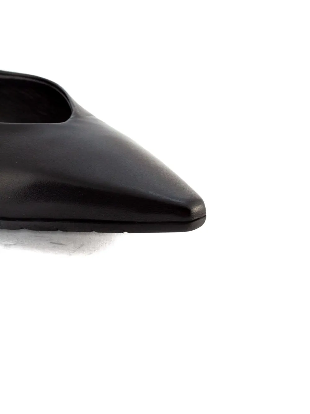 Mara Bini Leather Ballet Flats In Black