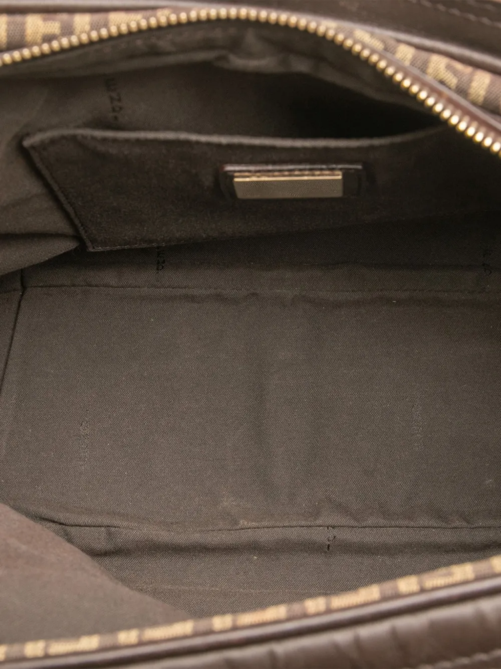 Pre-owned Fendi 2000-2010 Zucchino Canvas Shoulder Bag In Brown