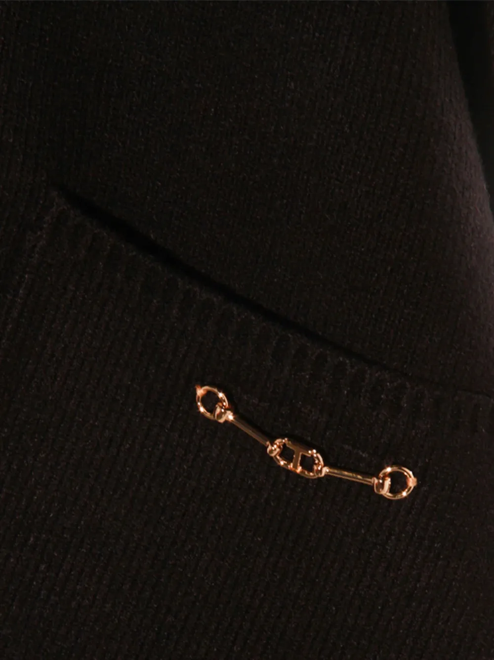 TWINSET Geribbeld jack verfraaid met ketting Zwart