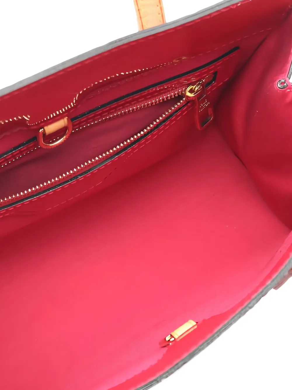 Pre-owned Louis Vuitton Catalina Bb Handbag In Red