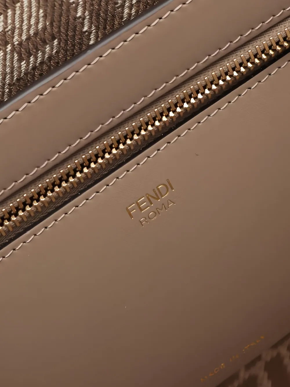 Pre-owned Fendi Large Roll Reversible Tote Bag In Neutral