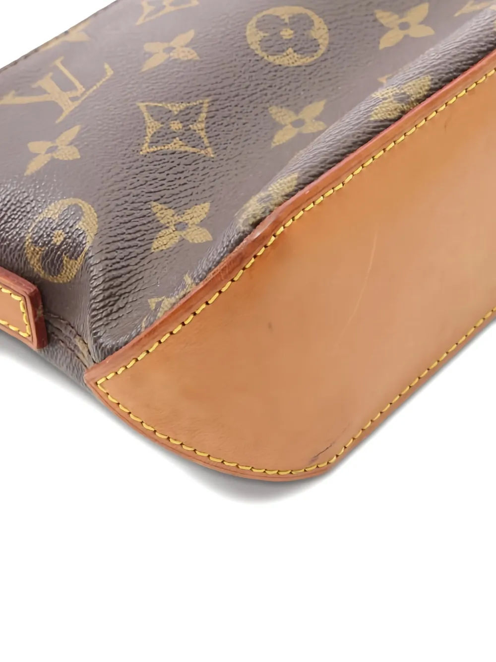 Pre-owned Louis Vuitton 2001 Trotteur Monogram Shoulder Bag In Brown