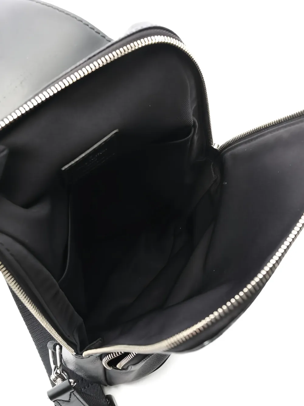 Pre-owned Louis Vuitton Avenue Sling Bag In Black