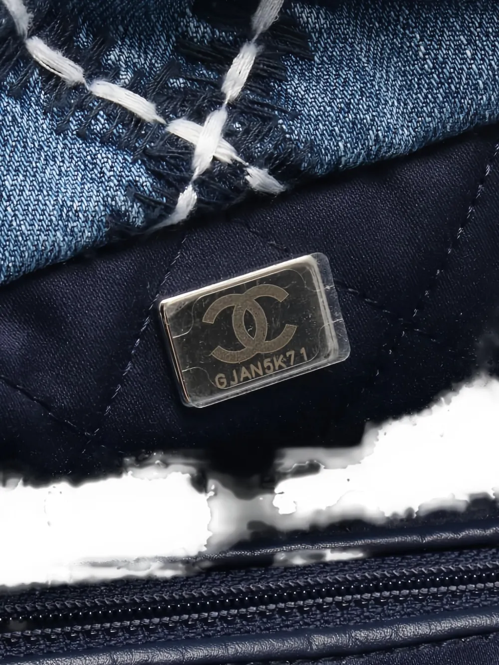 Pre-owned Chanel 2021  22 Quilted Denim Shoulder Bag In Blue