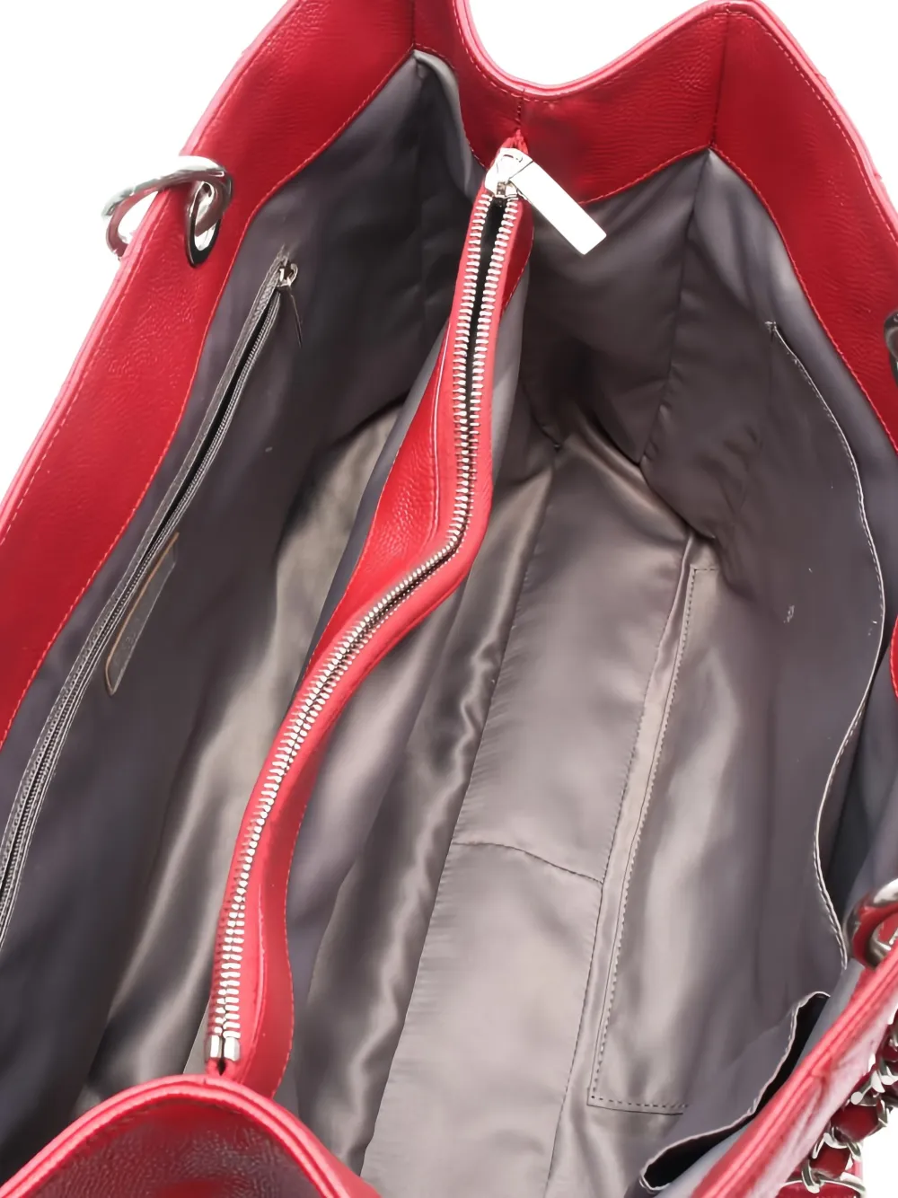 Pre-owned Chanel Interlocking Cc Quilted Tote Bag In Red