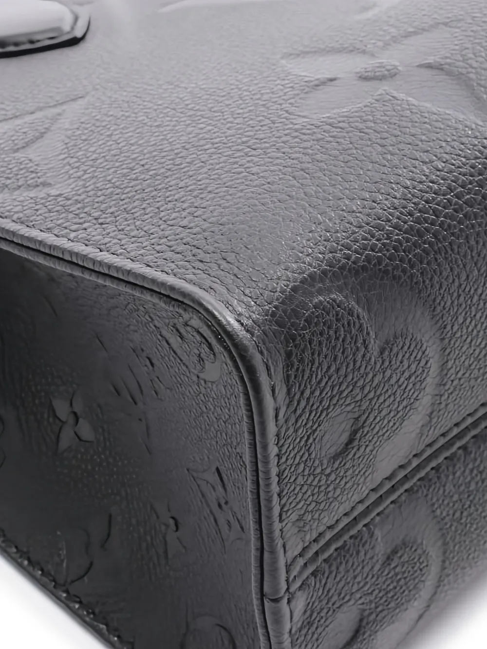 Pre-owned Louis Vuitton On-the-go Pm Handbag In Black
