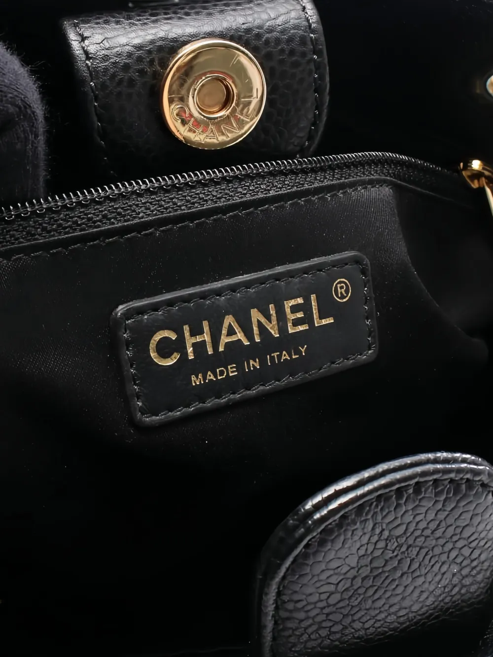 Pre-owned Chanel Matelassé Tote Bag In Black