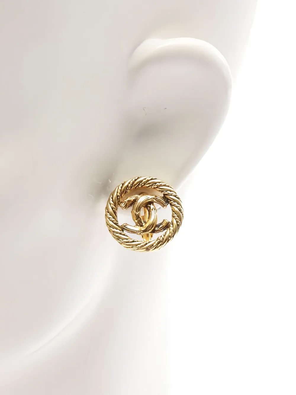 Pre-owned Chanel Coco Mark Earrings In Gold