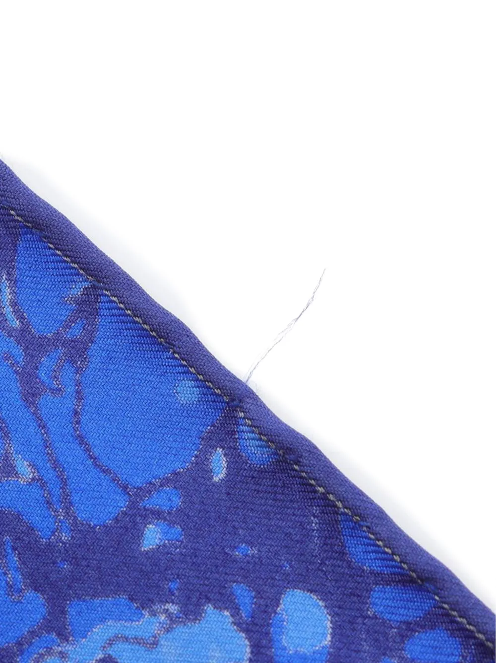 Pre-owned Hermes 1990 Carpe Diem 90 Scarf In Blue