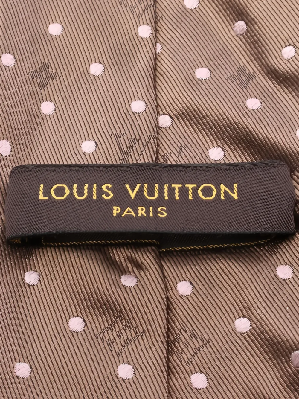 Pre-owned Louis Vuitton Polka-dot Silk Tie In Neutral