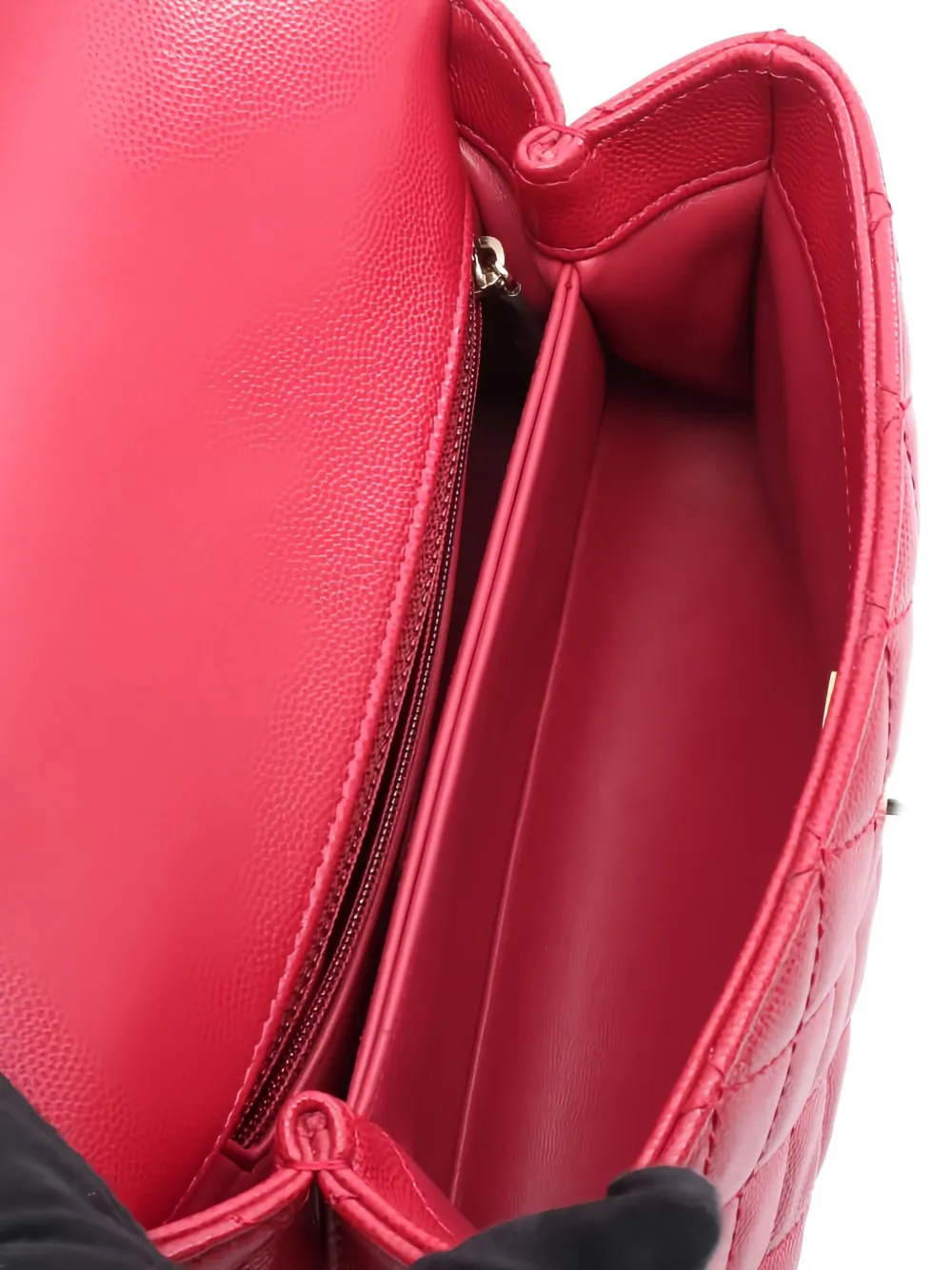 Pre-owned Chanel Matelassé Top-handle Handbag In Red