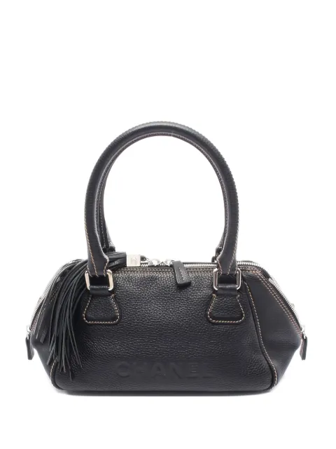 CHANEL Pre-Owned сумка с тисненым логотипом и бахромой