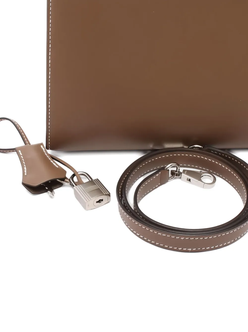 Pre-owned Hermes 2019 Kelly 28 Handbag In Brown