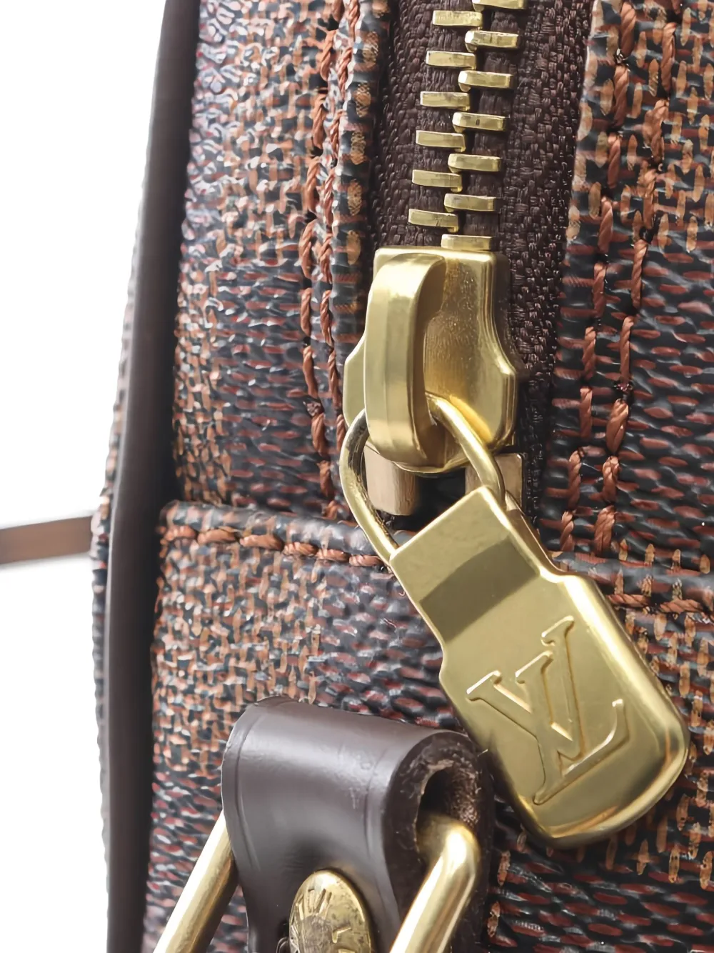 Pre-owned Louis Vuitton Danube Crossbody Bag In Brown