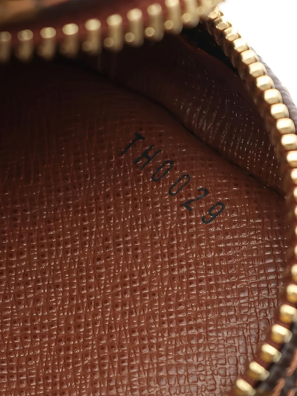Pre-owned Louis Vuitton X Comme Des Garçons 经典logo单肩包 In Brown