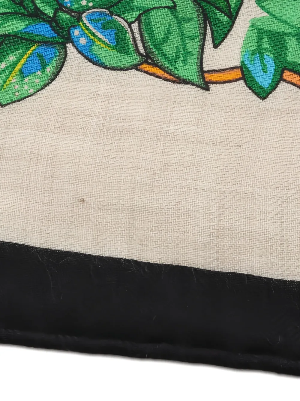 Hermès Pre-Owned Jungle Love triangle scarf | Image 2